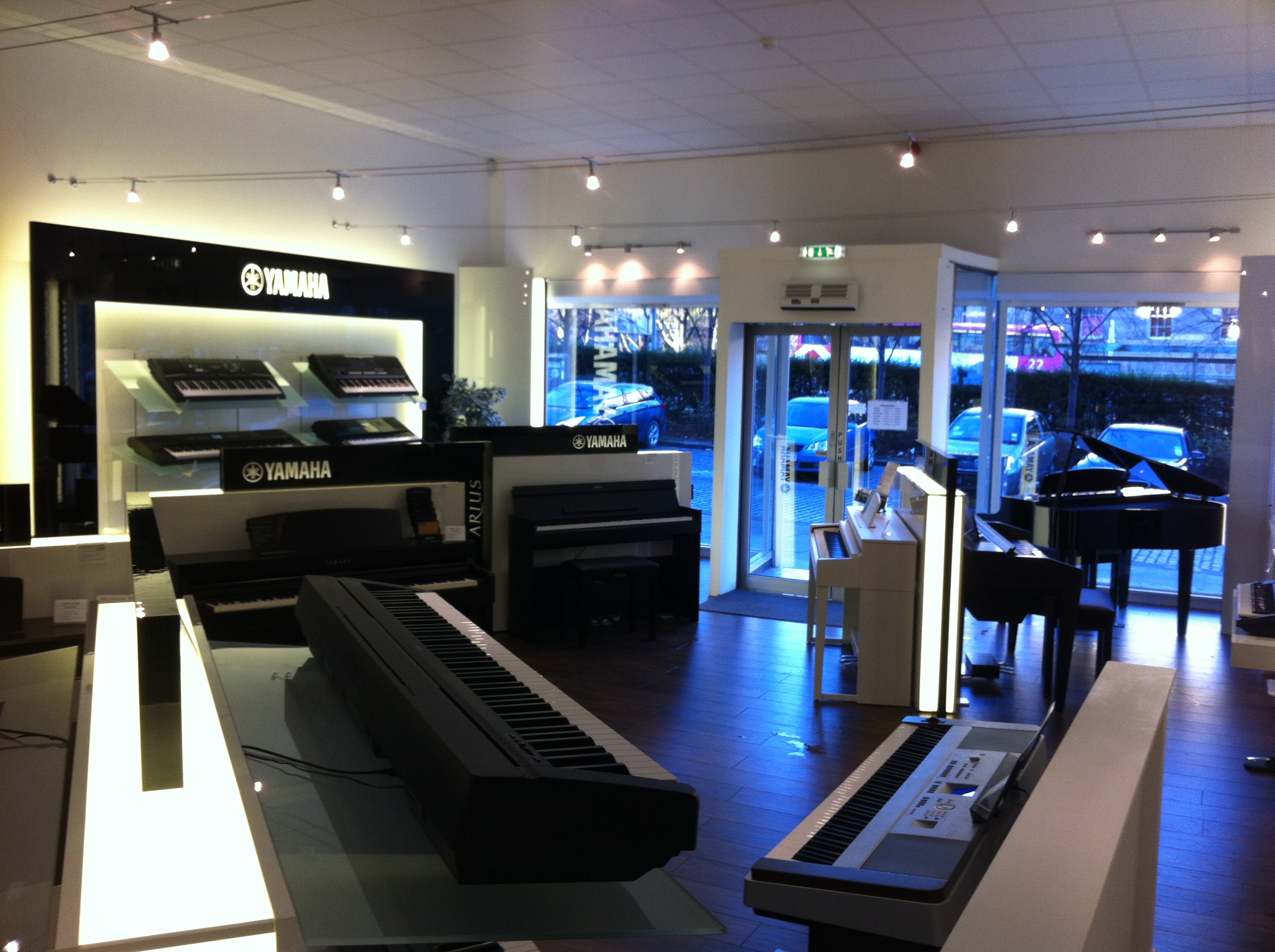 yamaha stores