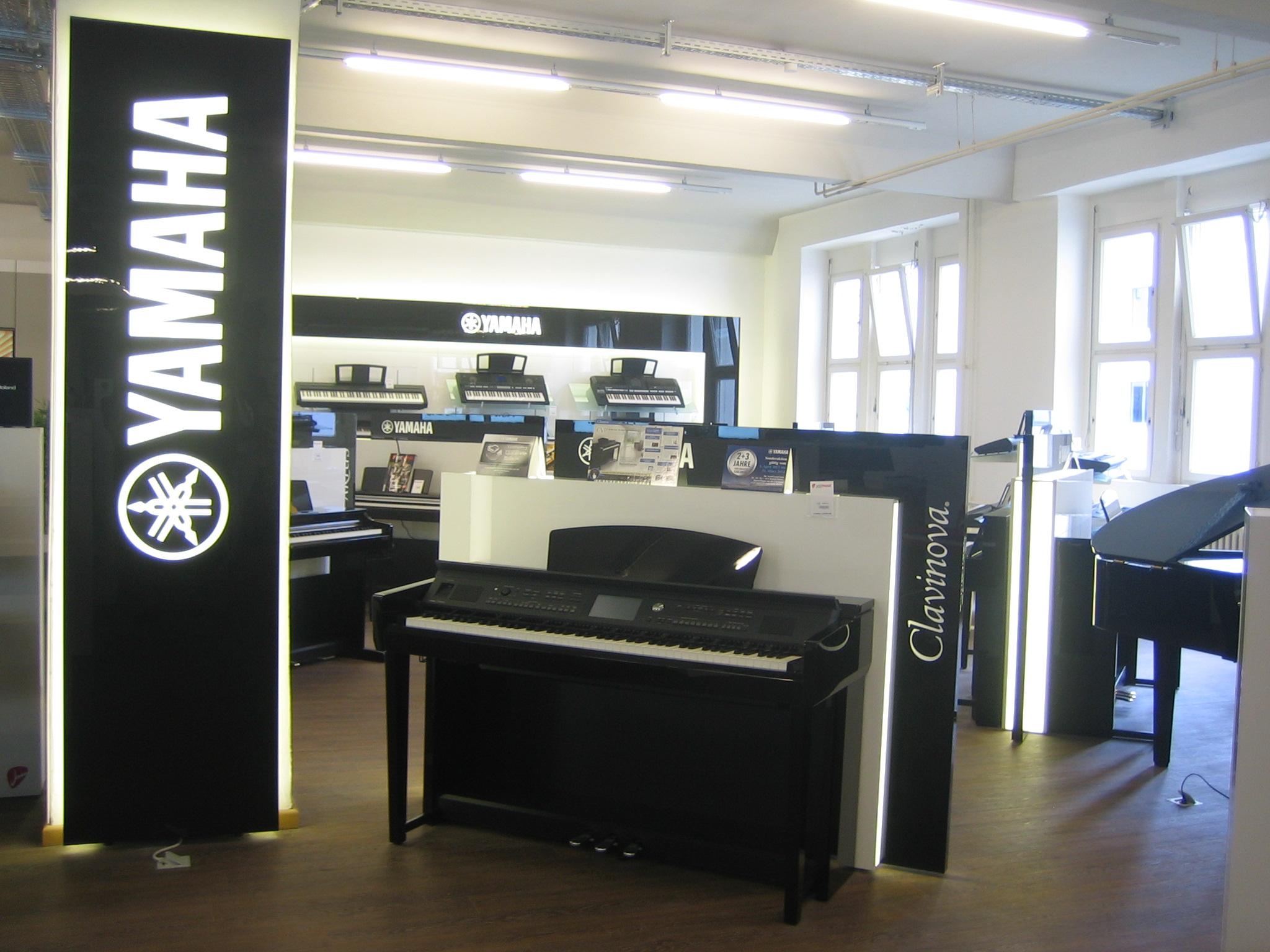 yamaha stores